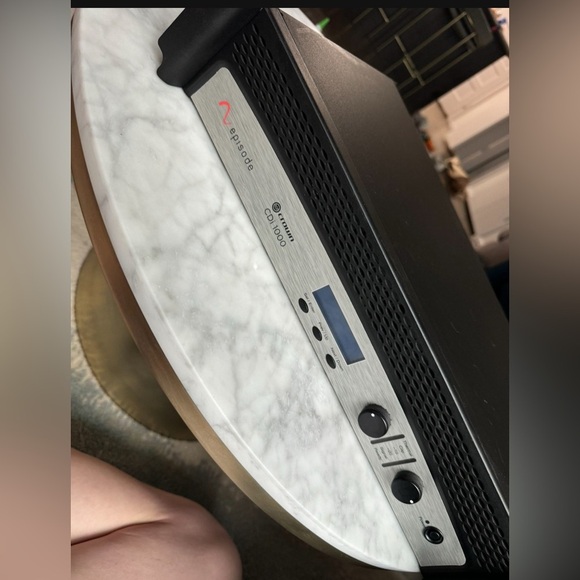 Crown Episode CDi 1000 2 Channels LCD Screen Power Amplifier “Pre Owned” - Picture 2 of 8